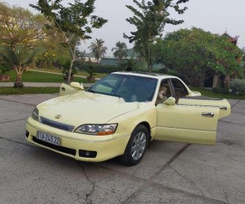 Lexus ES    1994 - Cần bán Lexus ES đời 1994, màu vàng, nhập khẩu nguyên chiếc