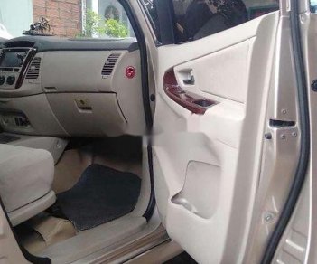 Toyota Innova   2014 - Cần bán xe Toyota Innova sản xuất 2014, giá 420tr