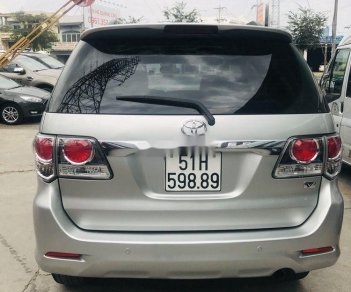 Toyota Fortuner 2012 - Bán Toyota Fortuner sản xuất 2012, giá 569tr