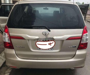 Toyota Innova 2014 - Bán Toyota Innova 2014, màu vàng, giá tốt