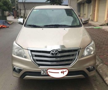 Toyota Innova 2014 - Bán Toyota Innova 2014, màu vàng, giá tốt