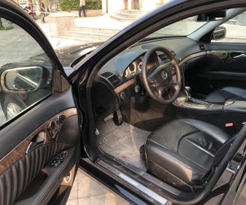 Mercedes-Benz E class  E200  2008 - Bán ô tô Mercedes E200 năm 2008, màu đen xe gia đình