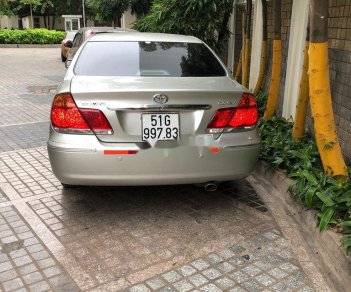 Toyota Camry 2005 - Bán Toyota Camry sản xuất 2005, màu bạc, 345tr