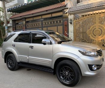 Toyota Fortuner  AT  2015 - Bán Toyota Fortuner AT đời 2015, màu bạc, giá tốt