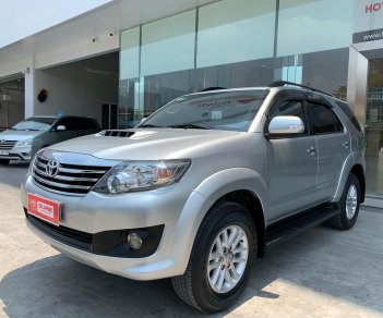 Toyota Fortuner 2.4G  2014 - Cần bán gấp Toyota Fortuner 2.4G sản xuất 2014, màu bạc, xe cũ chính hãng