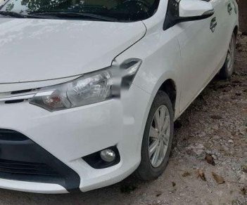 Toyota Vios 2018 - Bán Toyota Vios E MT năm sản xuất 2018, màu trắng số sàn, giá 395tr