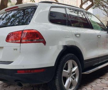 Volkswagen Touareg 2014 - Cần bán lại xe Volkswagen Touareg sản xuất 2014, xe nhập