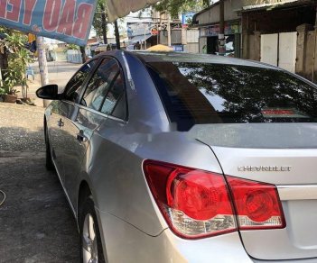 Chevrolet Cruze 2010 - Cần bán xe Chevrolet Cruze đời 2010, màu bạc