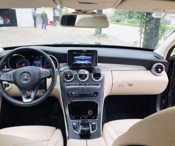 Mercedes-Benz C class   2018 - Bán Mercedes C200 2018, màu nâu, số tự động