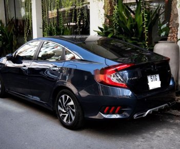 Honda Civic 2017 - Cần bán gấp Honda Civic năm 2017, nhập khẩu nguyên chiếc chính chủ, giá chỉ 660 triệu