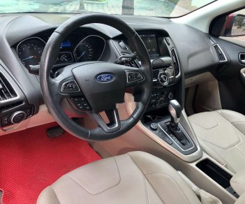 Ford Focus   2016 - Bán Ford Focus đời 2016, màu đỏ chính chủ