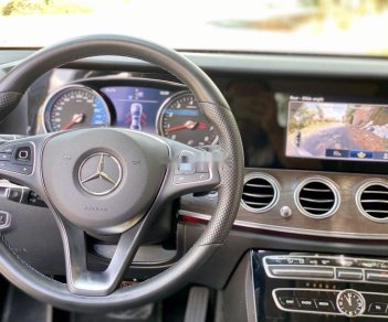 Mercedes-Benz E class 2017 - Bán xe Mercedes E class sản xuất năm 2017