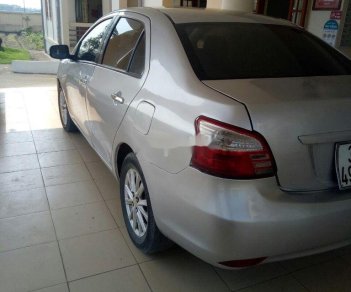 Toyota Vios   2010 - Bán Toyota Vios sản xuất 2010, màu bạc, xe gia đình 