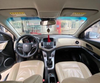 Daewoo Lacetti 2010 - Bán Daewoo Lacetti đời 2010, màu bạc như mới