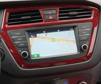 Hyundai i20 Active 2016 - Cần bán lại xe Hyundai i20 Active 1.4AT sản xuất 2016, màu đỏ, nhập khẩu như mới