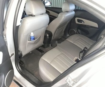 Chevrolet Cruze   2013 - Bán Chevrolet Cruze sản xuất năm 2013, màu bạc, giá tốt