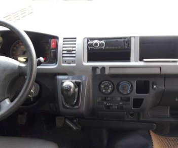 Toyota Hiace   2011 - Bán Toyota Hiace 2011, màu bạc, chính chủ