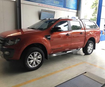 Ford Ranger Wildtrak 2.2 L 2014 - Cần bán gấp Ford Ranger Wildtrak 2.2 L sản xuất năm 2014, màu đỏ