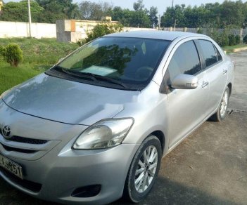 Toyota Vios   2010 - Bán Toyota Vios sản xuất 2010, màu bạc, xe gia đình 