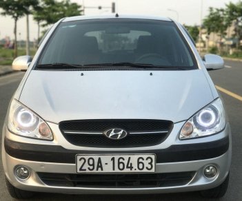 Hyundai Getz   2010 - Cần bán Hyundai Getz 2010, màu bạc, nhập khẩu 