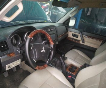 Mitsubishi Pajero   2007 - Cần bán xe Mitsubishi Pajero năm sản xuất 2007, màu đen số sàn