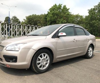 Ford Focus   2008 - Bán xe Ford Focus sản xuất năm 2008, màu bạc, số sàn