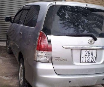 Toyota Innova   2011 - Bán Toyota Innova sản xuất năm 2011, màu bạc chính chủ