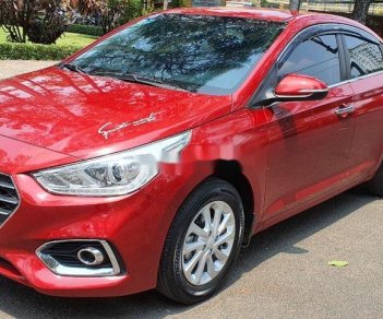 Hyundai Accent   2018 - Bán Hyundai Accent năm sản xuất 2018, màu đỏ, xe mới 98%