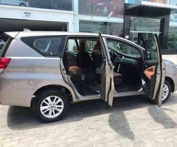 Toyota Innova     2020 - Cần bán xe Toyota Innova năm sản xuất 2020, màu bạc