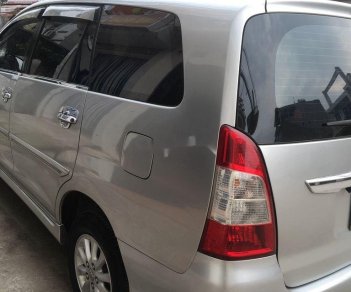 Toyota Innova   2013 - Bán Toyota Innova năm sản xuất 2013, màu bạc còn mới, 428 triệu