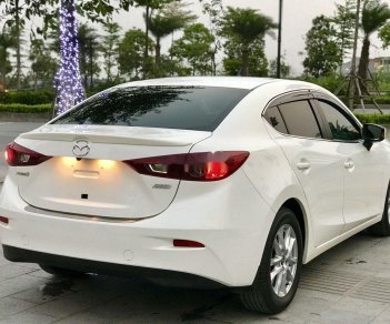 Mazda 3   2016 - Bán Mazda 3 1.5 AT 2016, màu trắng còn mới  