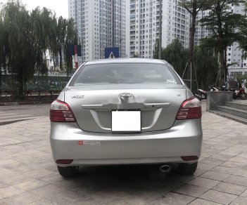 Toyota Vios 2010 - Bán lại xe Toyota Vios 1.5E năm 2010, màu bạc, 229tr