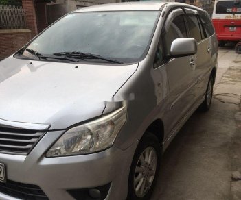 Toyota Innova   2013 - Bán Toyota Innova năm sản xuất 2013, màu bạc còn mới, 428 triệu