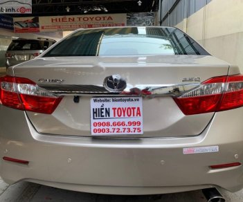 Toyota Camry   2013 - Bán Toyota Camry 2.5Q 2013, màu vàng như mới, giá tốt