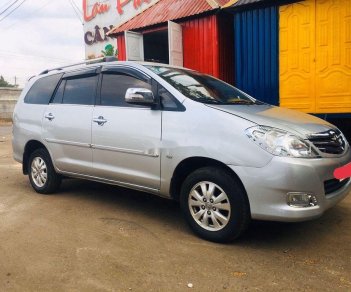 Toyota Innova   2010 - Bán Toyota Innova sản xuất năm 2010, màu bạc, nhập khẩu nguyên chiếc số tự động