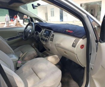 Toyota Innova     2015 - Cần bán Toyota Innova sản xuất 2015