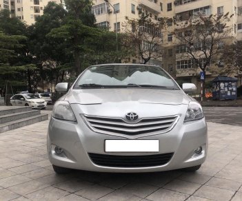 Toyota Vios 2010 - Bán lại xe Toyota Vios 1.5E năm 2010, màu bạc, 229tr