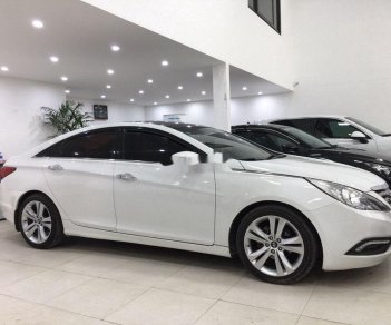 Hyundai Sonata   2011 - Bán Hyundai Sonata năm 2011, màu trắng, nhập khẩu