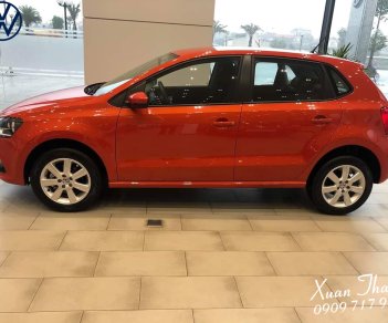 Volkswagen Polo 0 2018 - Cần bán xe Volkswagen 2018 đời 2018, màu đỏ, nhập khẩu nguyên chiếc, KM 100% phí trước bạ