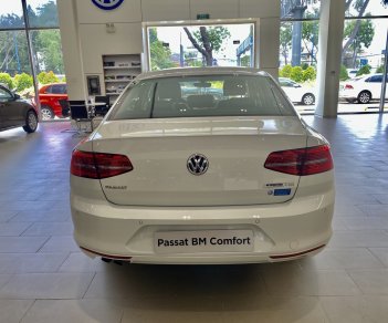 Volkswagen Passat Comfort 2019 - Passat Comfort sang trọng lịch lãm chuẩn " Châu Âu", giá sau giảm 1.214.400.000 chỉ có trong tháng 4