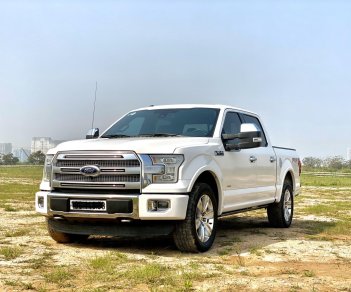 Ford F 150 Platinum 2015 - Xe Ford F 150 Platinum đời 2015, màu trắng, nhập khẩu nguyên chiếc