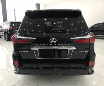 Lexus LX 570 2017 - Bán Lexus LX 570 năm 2016, màu đen, nhập khẩu nguyên chiếc
