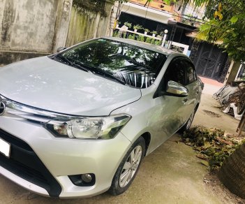 Toyota Vios E 2014 - Bán ô tô Toyota Vios E đời 2014, màu bạc, còn mới