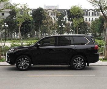 Lexus LX LX570 2016 - Xe chính chủ bán Lexus LX570 sx 2016 nhập khẩu Trung Đông, full option