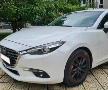 Mazda 3 1.5 AT 2017 - Cần bán xe Mazda 3 1.5 AT năm 2017, màu trắng