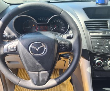 Mazda BT 50 2.2L 4x2 AT 2015 - Cần bán Mazda BT 50 2.2L 4x2 AT đời 2015, màu vàng, xe nhập