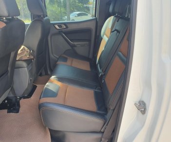 Ford Ranger Wildtrak 3.2L 4x4 AT 2017 - Bán xe Ford Ranger Wildtrak 3.2L 4x4 AT đời 2017, màu trắng, nhập khẩu nguyên chiếc
