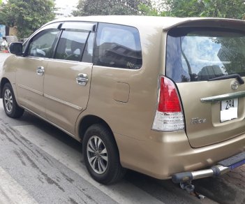 Toyota Innova G 2017 - Cần bán gấp Toyota Innova G sản xuất 2017, số sàn, giá tốt