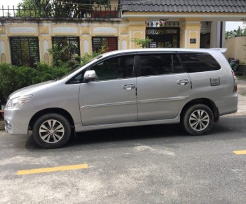 Toyota Innova 2015 - Chính chủ cần bán gấp xe Innova sản xuất 2015, đăng ký 2016, E2.0, màu bạc