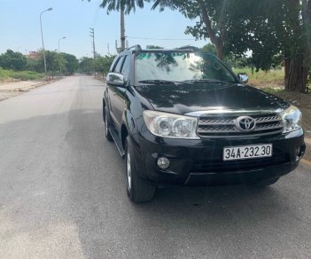 Toyota Fortuner 2010 - Gia đình lên đời cần bán Toyota Fortuner SX 2010